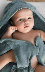 Bathcape 2- in-1