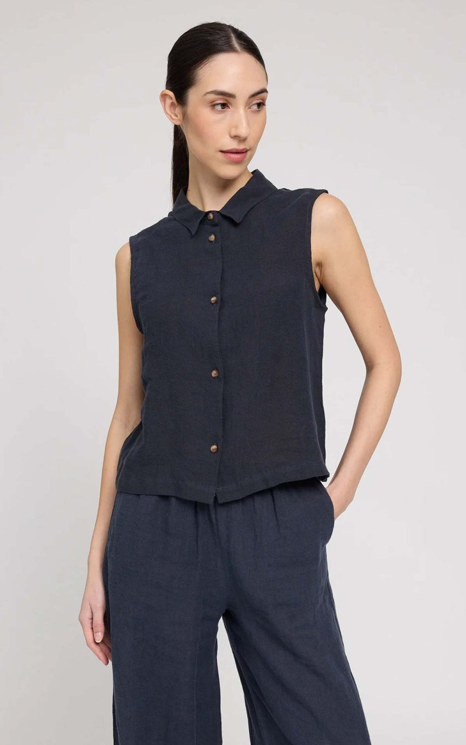 Blouse Sleeveless Linen