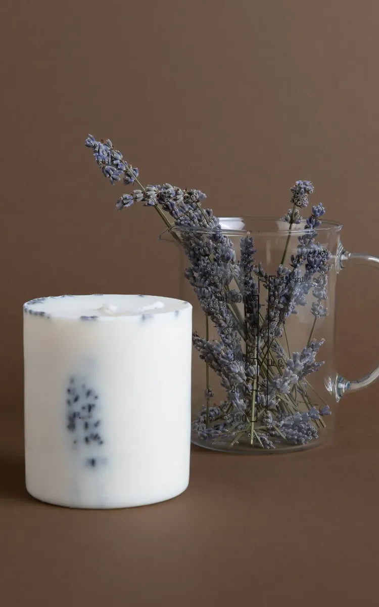 The MUNIO Candle Pillar Lavender
