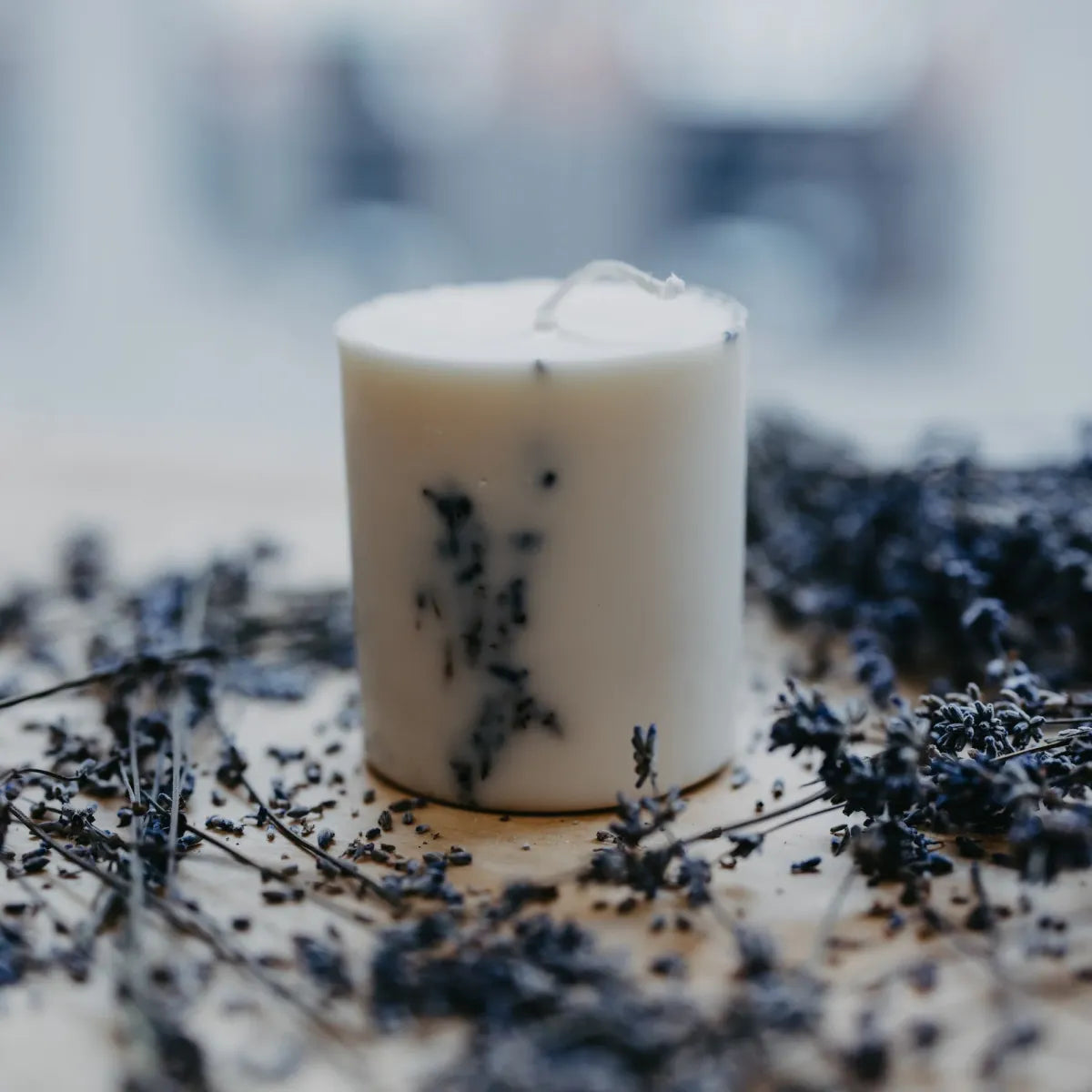 The MUNIO Candle Pillar Lavender