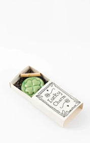 Studio-Flash Lucky Charm