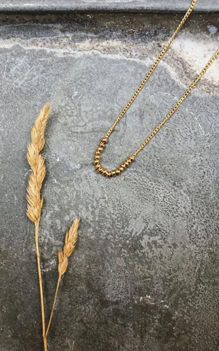 Essyello Necklace Golden Beads