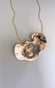 Essyello Necklace Square