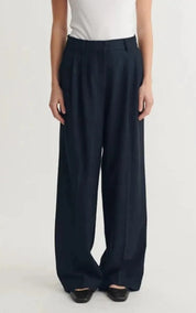 Basic Apparel Pants Marjo