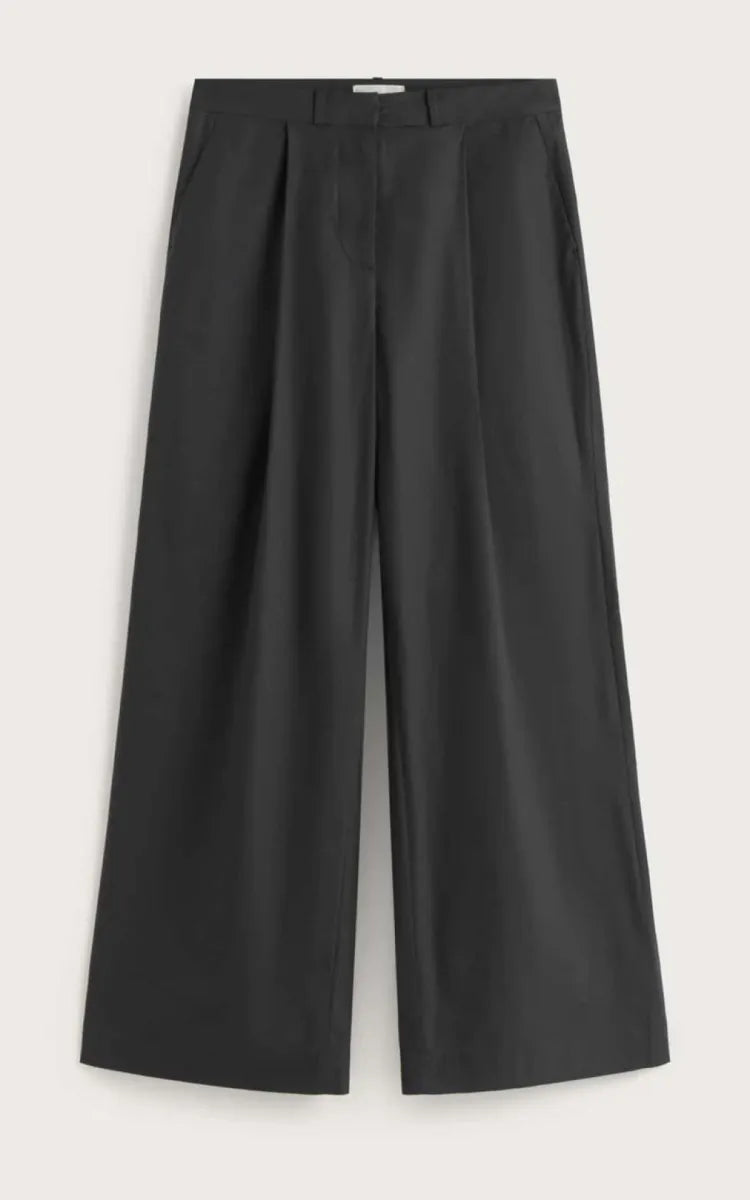 Thinking MU Pants Patty