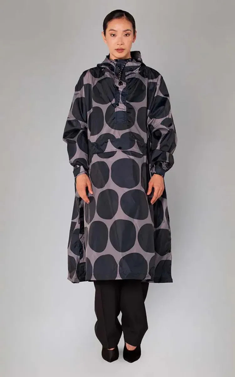 Rainkiss Poncho Black Polka