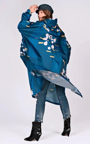 Rainkiss Poncho Japanese Blossom