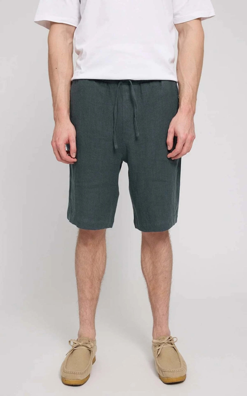 Short Linen Pull-on