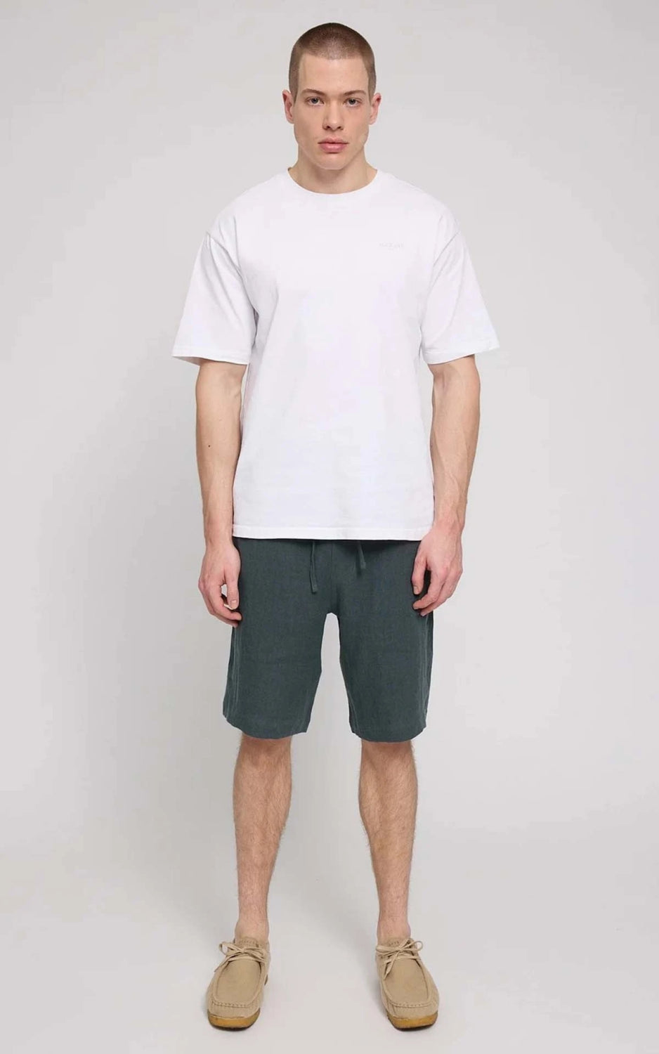 Short Linen Pull-on