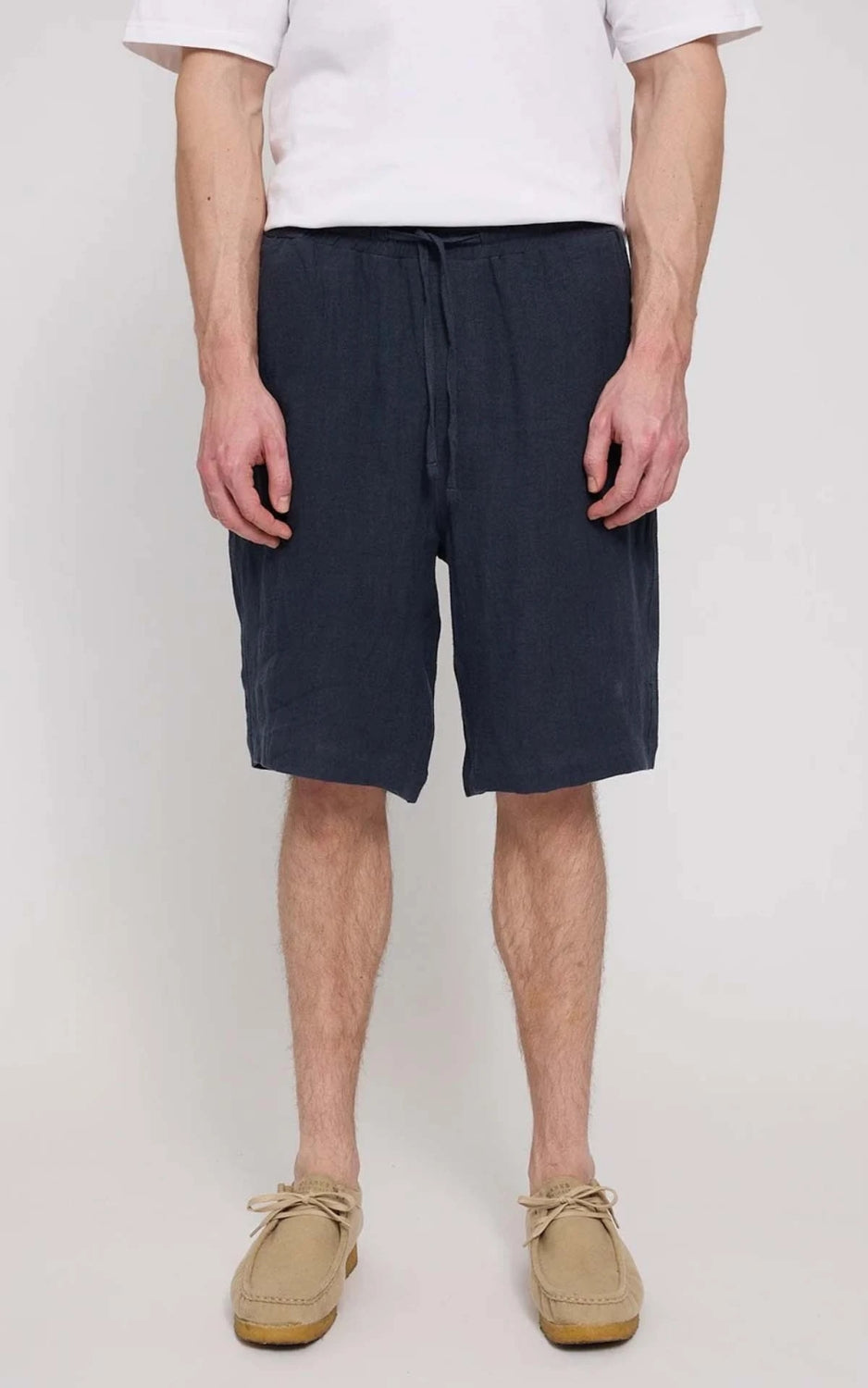 Short Linen Pull-on