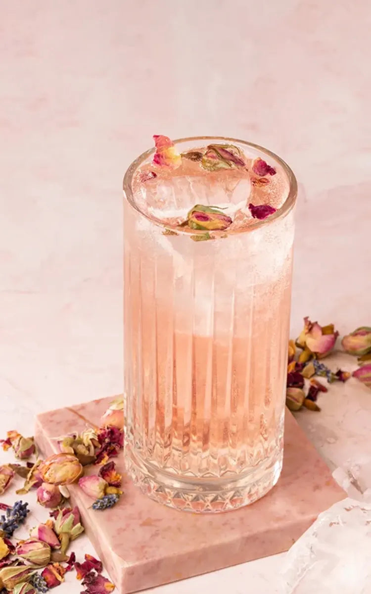 Pineut Snippers Botanicals Pink Gin