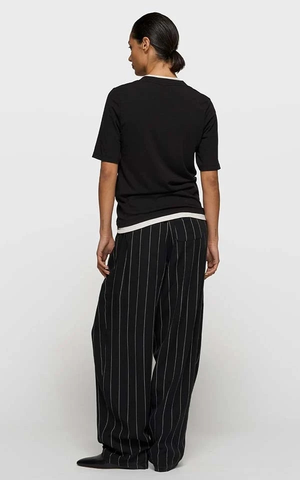 Tee Double Layer V-neck