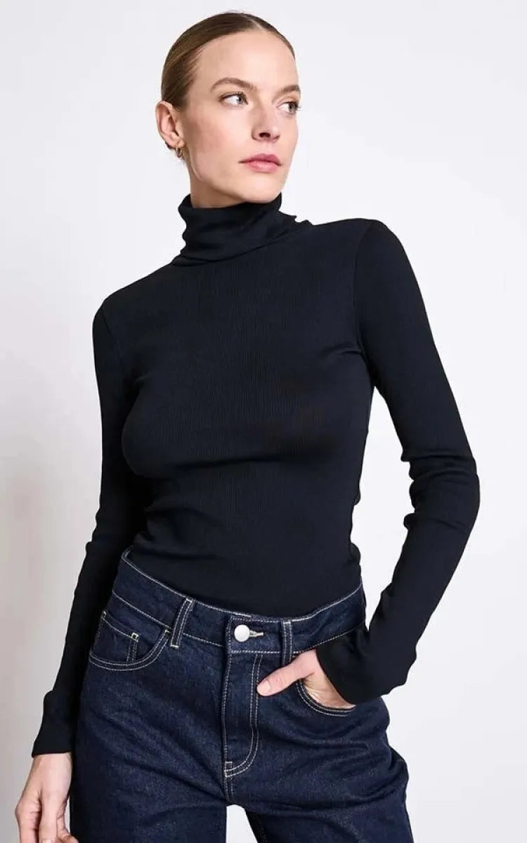 Jan 'n June Top Chuva Turtleneck Minirib