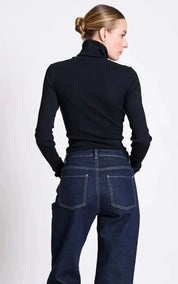 Jan 'n June Top Chuva Turtleneck Minirib