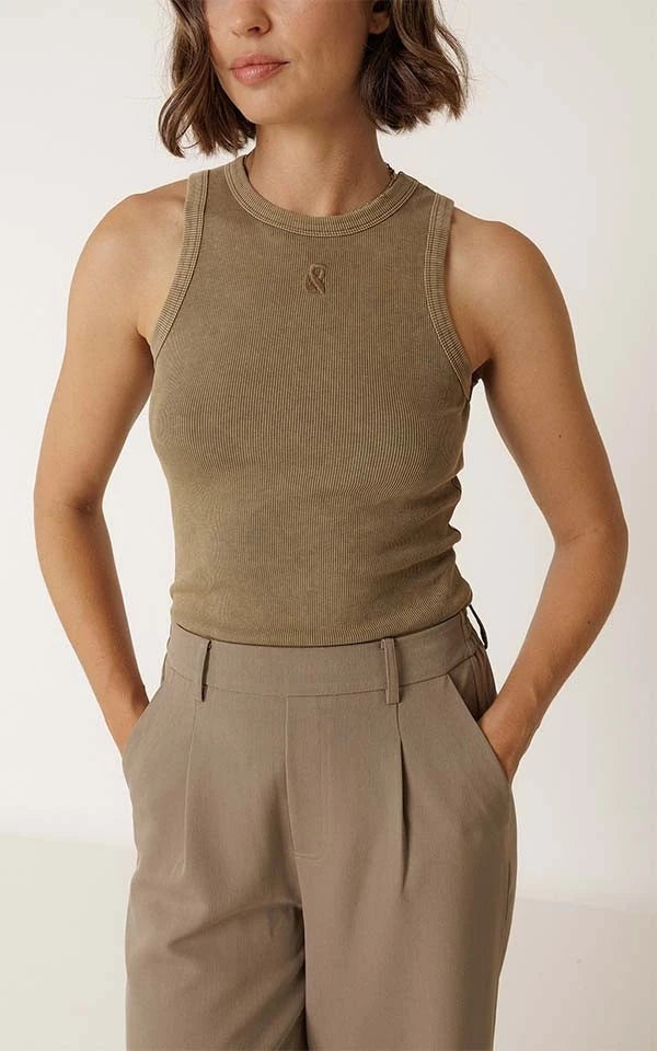 Top Strappy Logo