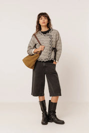 indi & cold Contrast-Embroidery Quilted Jacket